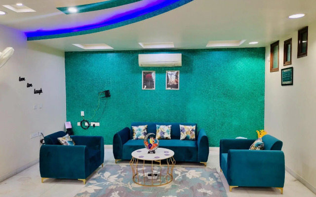 Rukiye Zara Jaipur