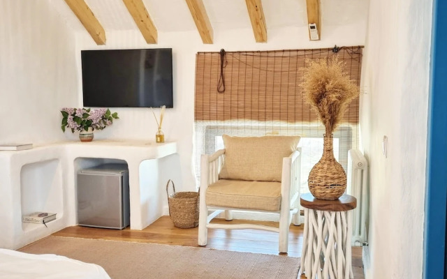 5 Chirpici - Small Traditional Resort