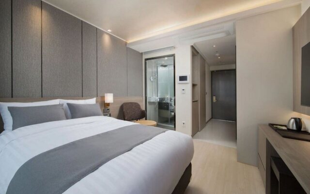 UTOP Boutique Hotel & Residence