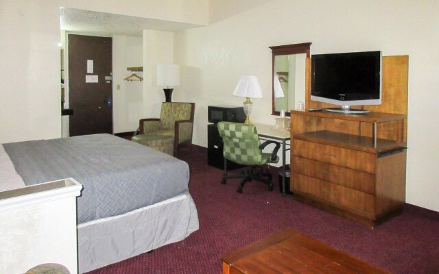 Rodeway Inn & Suites