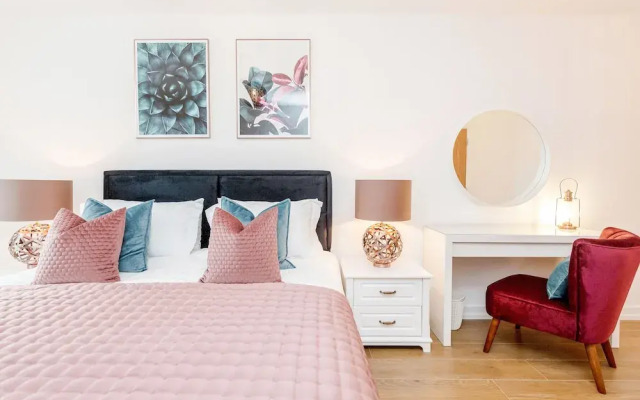 Superior Apartment Bracknell Centre