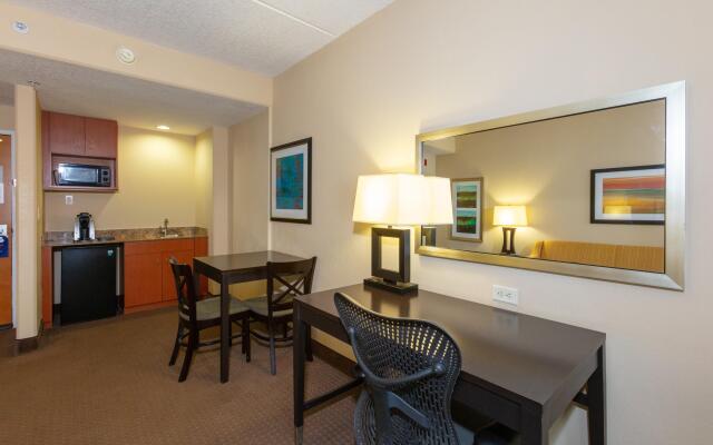 Holiday Inn Express & Suites Jacksonville Airport by IHG
