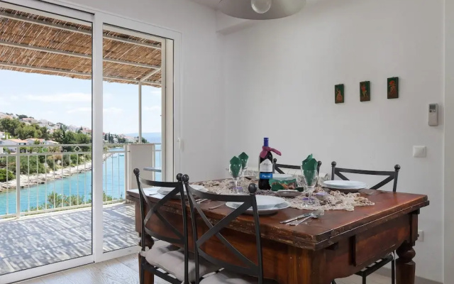 Holiday home Duje