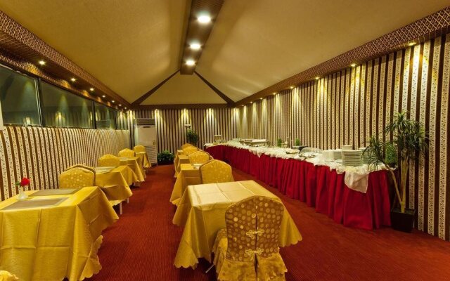 Nafoura Al Hamra Hotel