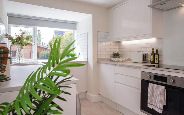 Stunning Townhouse with Large Garden