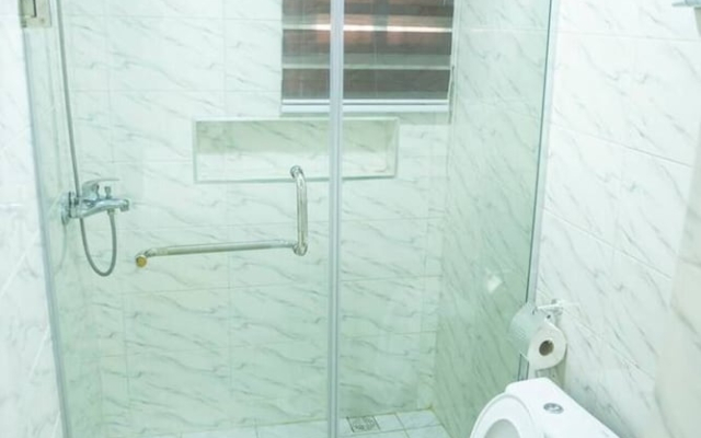 Furnished 3 Bedrooms Apartment With Wifi