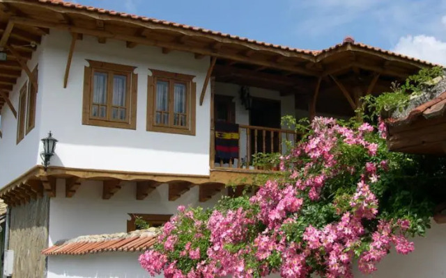 Chiflik Elena Guest House