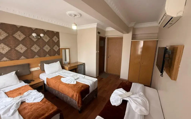 Alklas Hotel