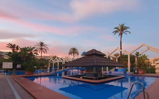 Belvilla by OYO Apartamento Benal Beach