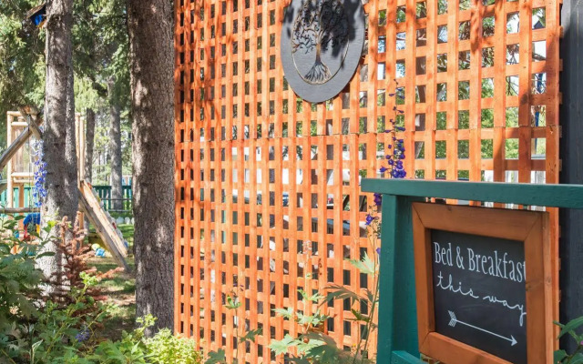 Urban Caribou Bed and Breakfast