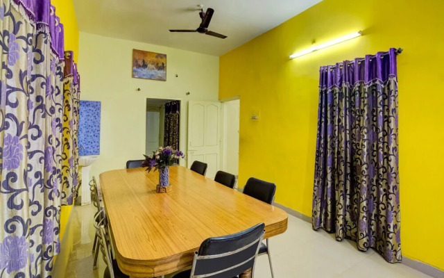 Executives Palace by OYO Rooms