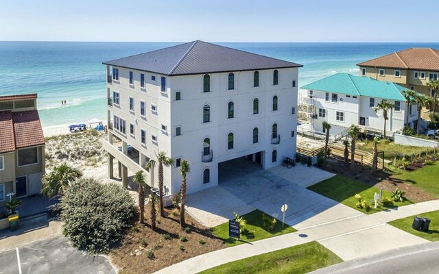 Luna Plata by Five Star Properties