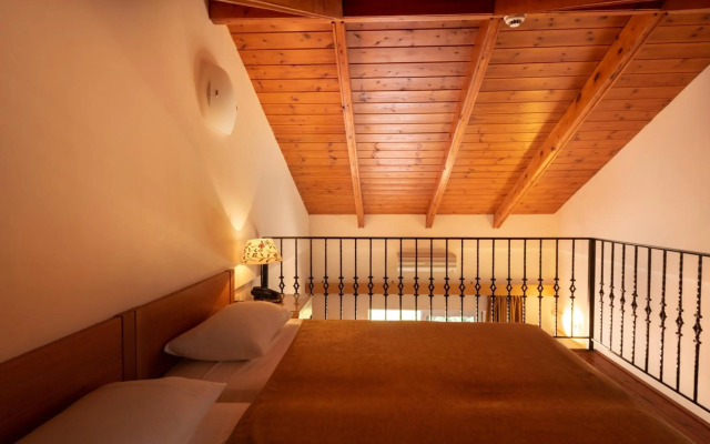 Sunday Hotel
