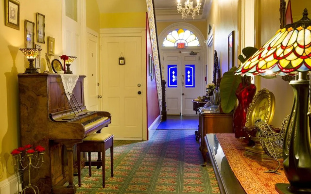 Marrero's Guest Mansion