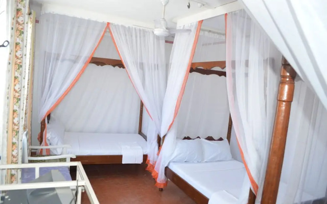 Whitesun Safari Hotel