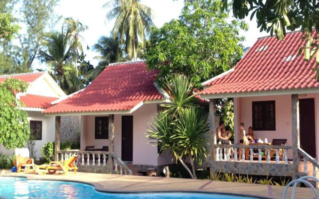 Phuwadee Resort & Spa