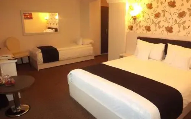 West Plaza Residence