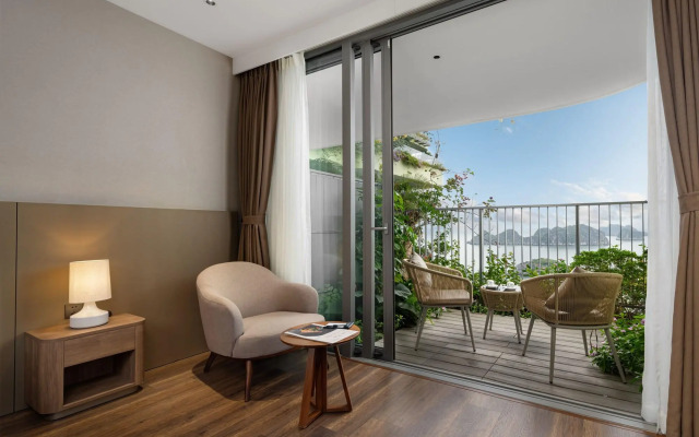 Flamingo Premium Lan Ha Bay Resort