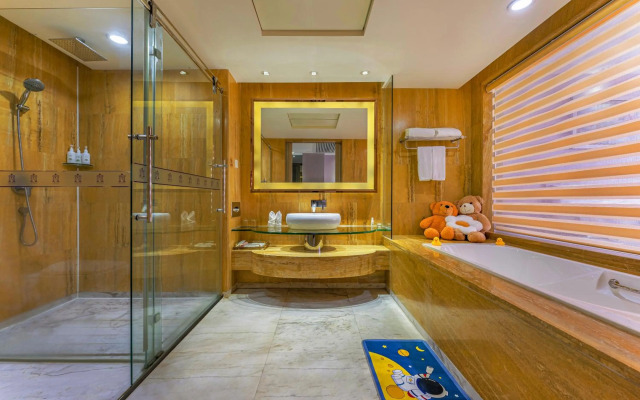 Guangzhou Mingyue Hotel