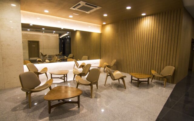 The Robertson by Homes Asian