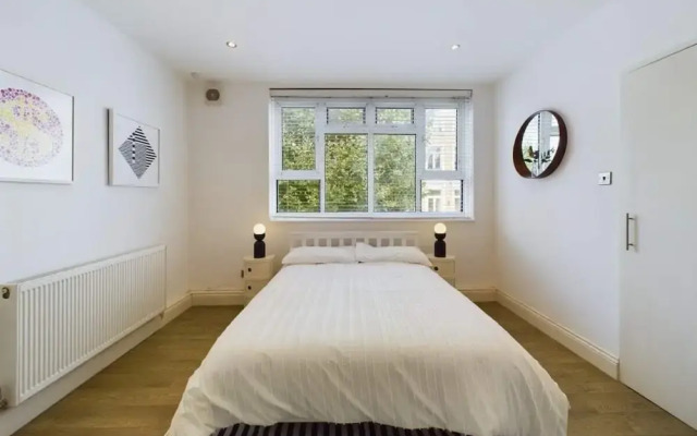 The Earl's Court Hideaway - Warm 3bdr House