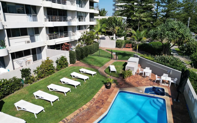 Surfers Chalet