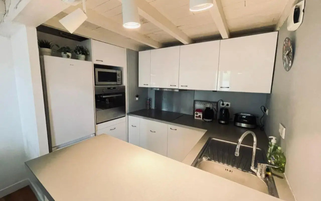 Beautiful Duplex Near Downtown