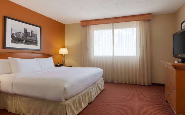 Embassy Suites by Hilton Kansas City International Airport