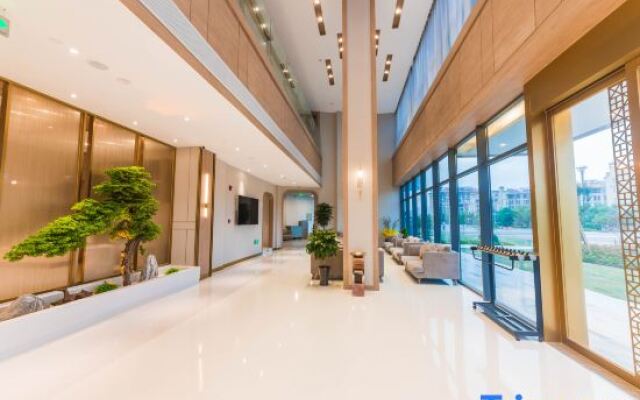 Radisson Sega Hotel Zhoushan Zhujiajian Branch