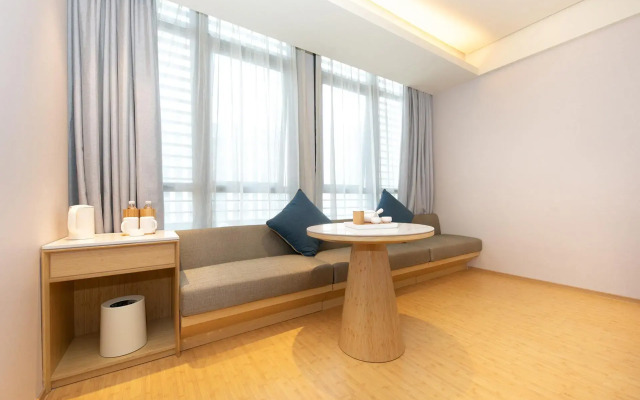 Ji Hotel (Jianning Road, Nanjing Central Gate)