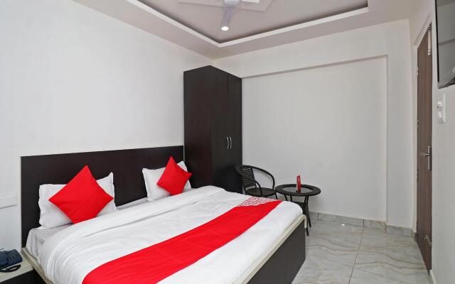 OYO Flagship 26917 Rc Residency