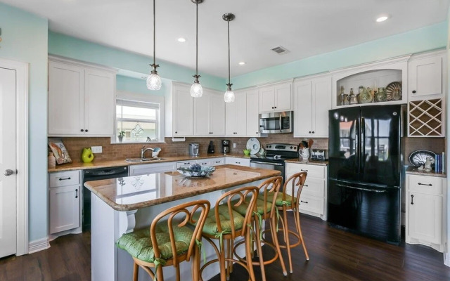 Miss Molly's by RedAwning