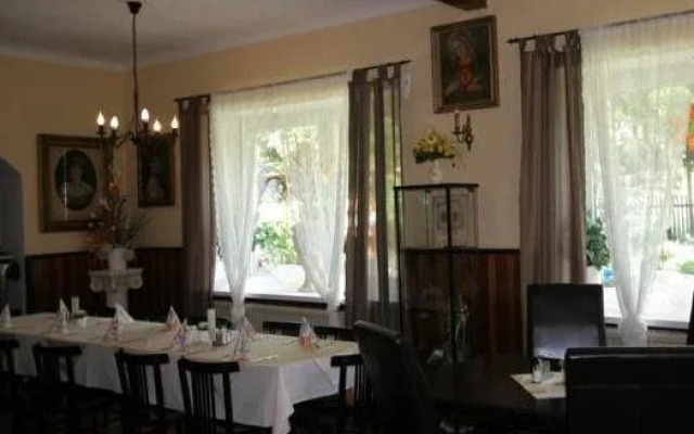 Hotel Mayerling Adults only