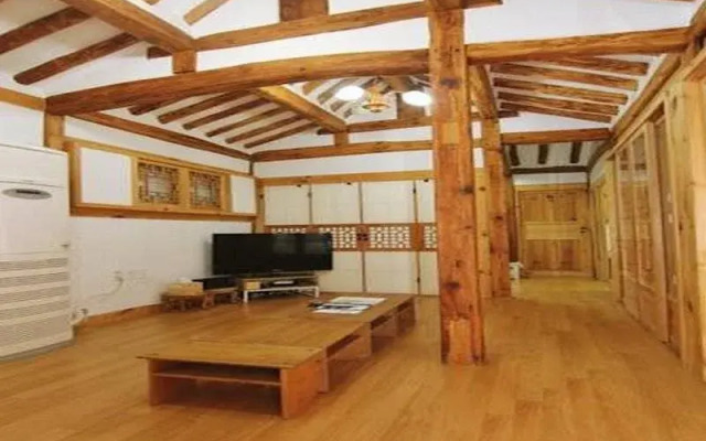 Irang Hanok Guesthouse
