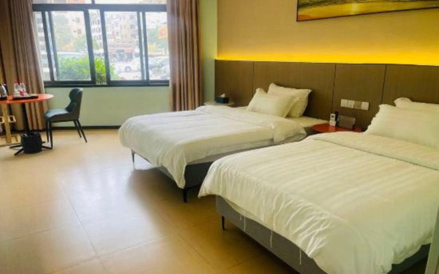 Changhong  Business Hotel