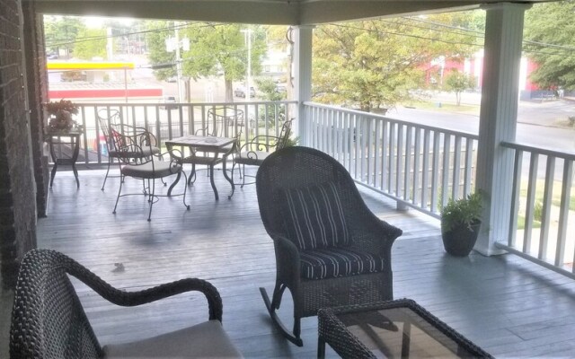 Memphis Belvedere Suites