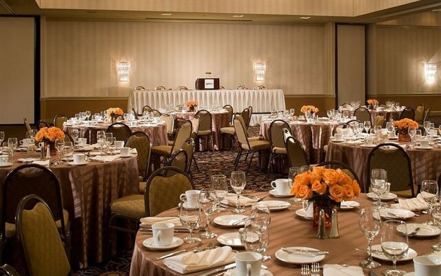 Ramada Plaza Cincinnati Sharonville