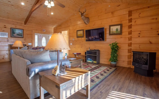 Teal's Treasure 3 Bedrooms 2 Bathrooms Home