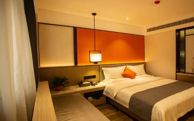 Fangyuan Business Hotel (Neixiang Nanyang)