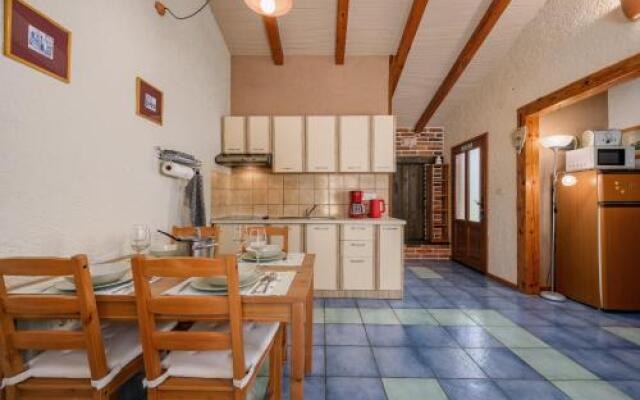 Apartment with pool Visnjan