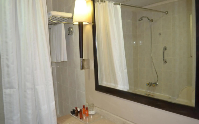 Sheraton Khalidiya Hotel