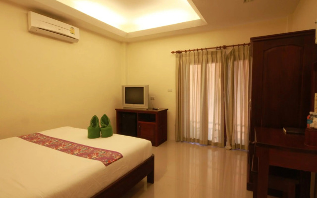 Tharathip Resort