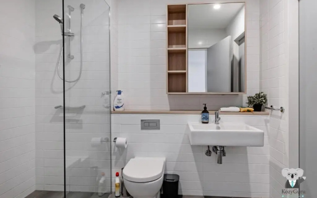 KOZYGURU Penrith Cosy 2BED 2BATH APT + FREE Parking NPE081