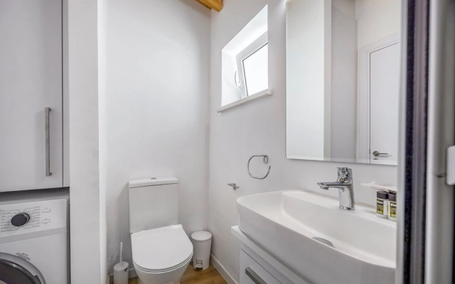 Olga Apt 4- Lovely Studio on Ground Floor