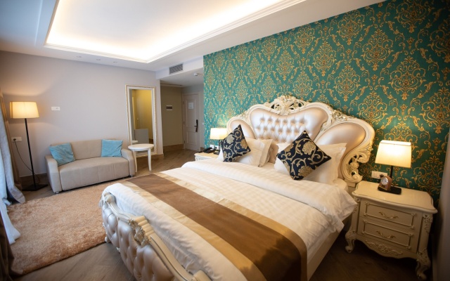 Grand Blue FAFA Resort & Spa