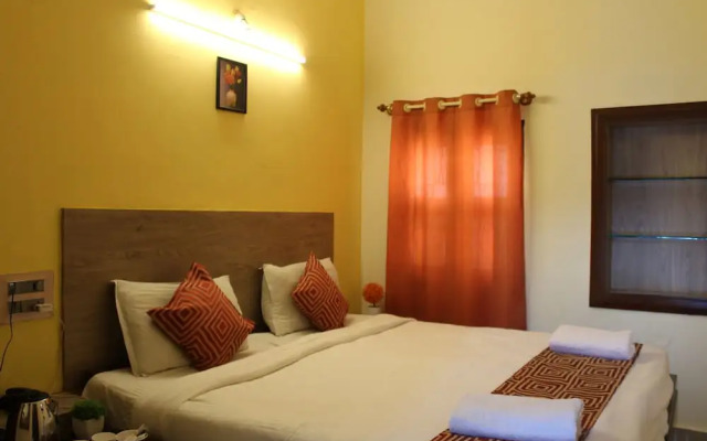 Kaveri Hotel