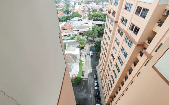 Nice And Strategic 2Br At Grand Setiabudi Apartment