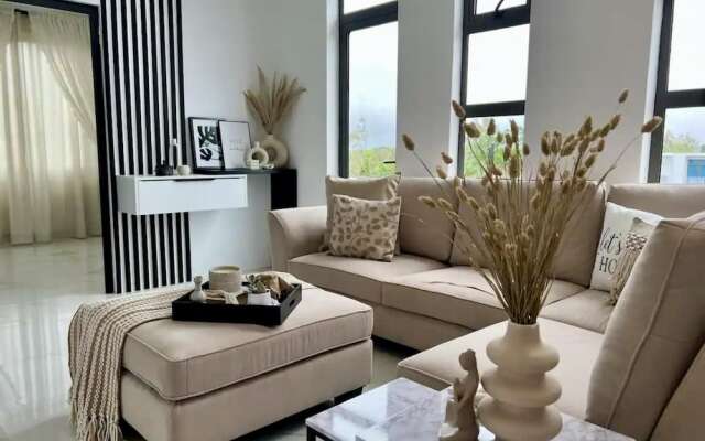 Captivating Brand New Apartment in Pereybere