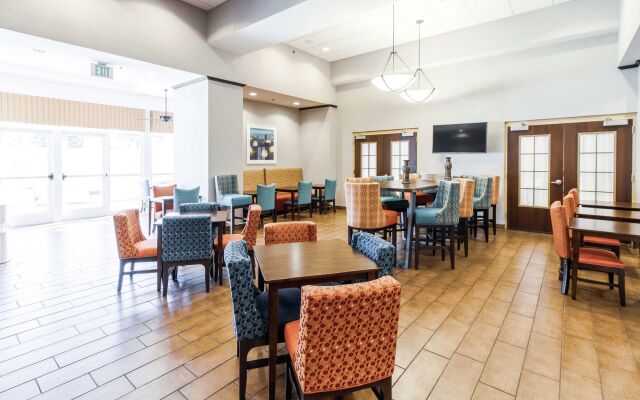 Hampton Inn & Suites Huntsville Hampton Cove