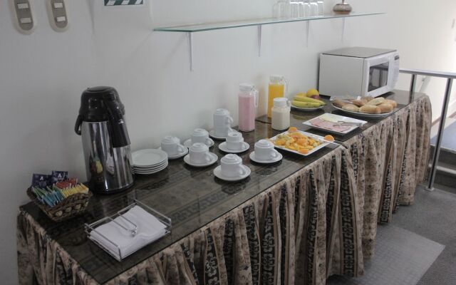 Hostal Alfredo's Palace